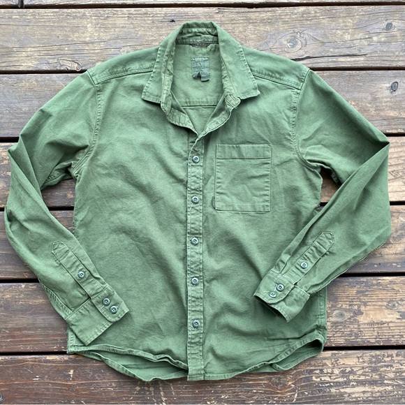 Topo Designs Other - Topo designs green button up shirt